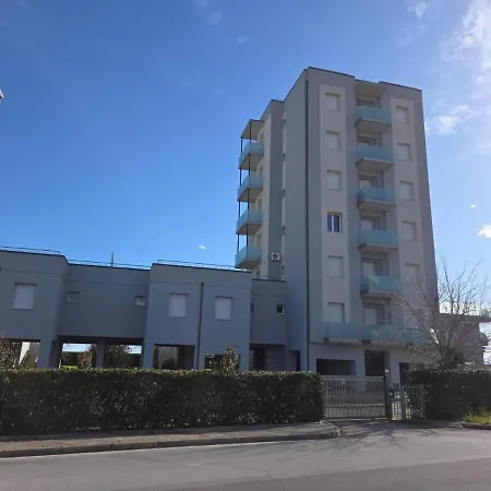 Horizon Conero Family X 6 Free Apartment *